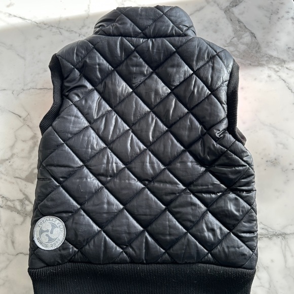 Girls Triple Flip Puffer Vest (TF size Four = US Girls 8-10). Like new! - Picture 2 of 5